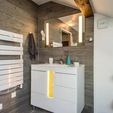 Σαλέ Luxury Spacious In