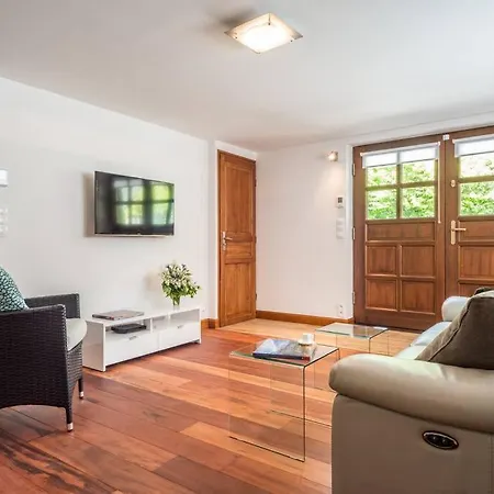 Luxury Spacious In Σαμονί