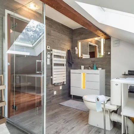 Luxury Spacious In *